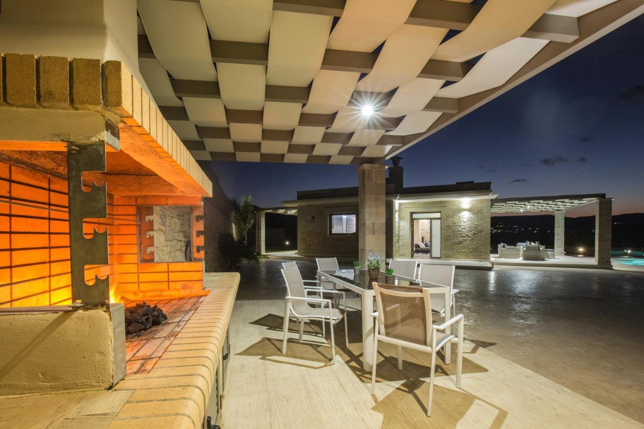 Larimar Luxury Sea View Villa 키사모스 외부 사진
