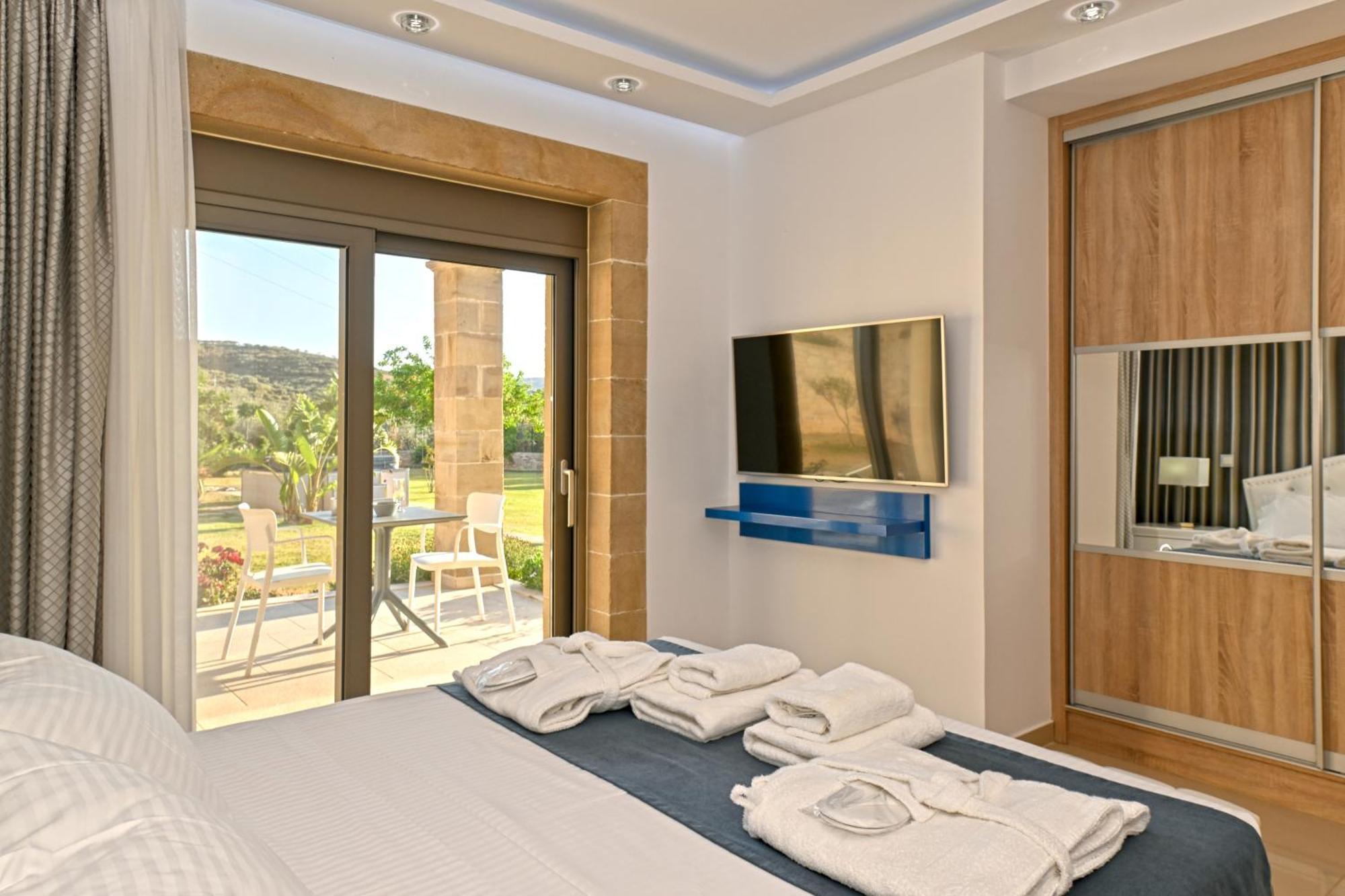 Larimar Luxury Sea View Villa 키사모스 외부 사진
